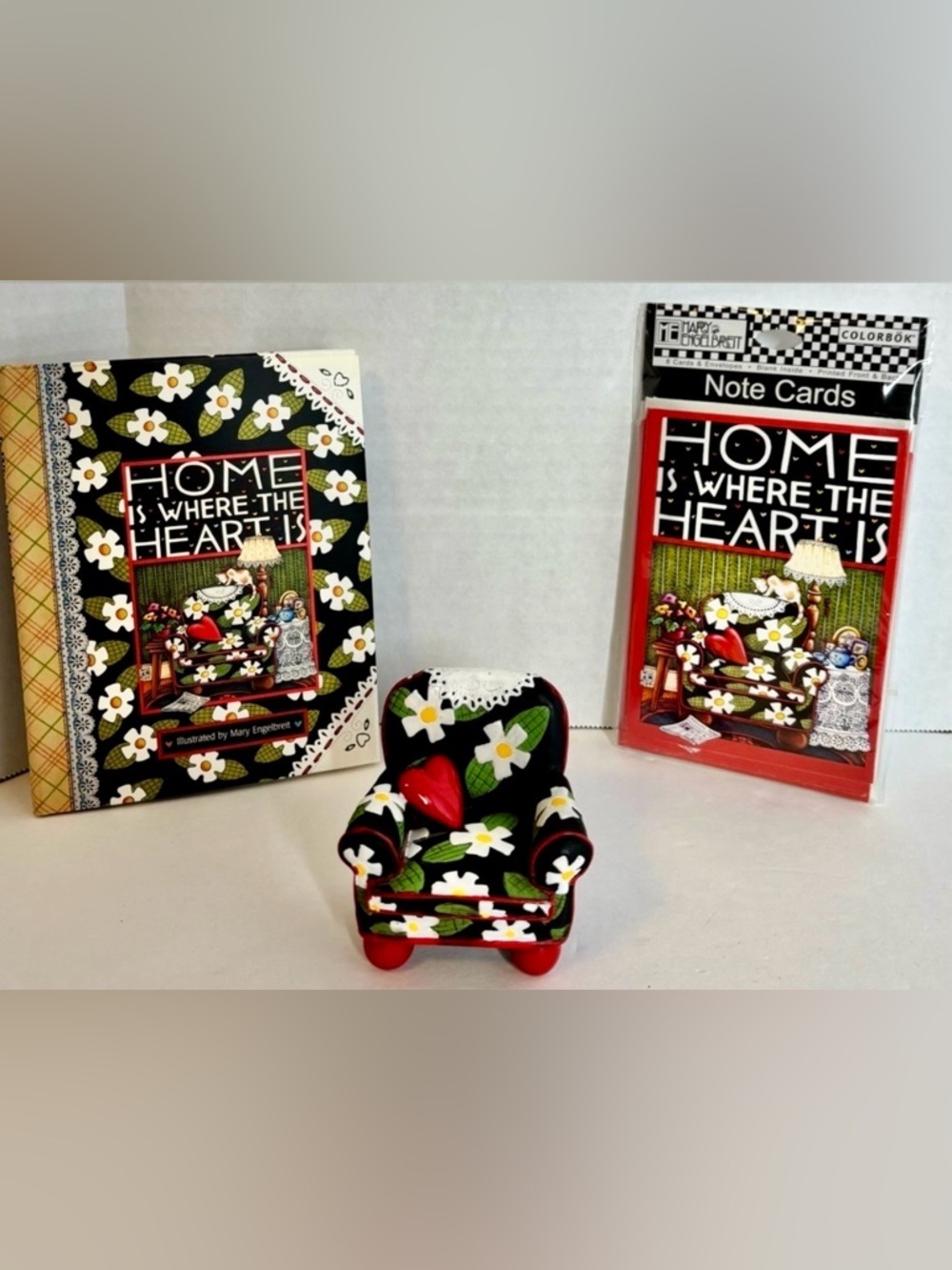 MARY ENGELBREIT “(HOME IS WHERE THE HEART IS”) CHAIR, BOOK, AND NOTE CARDS
